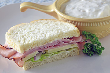 Obraz na płótnie Canvas Black Forrest Deli Ham Sandwich With Clam Chowder