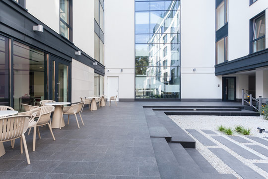Terrace in modern business centre