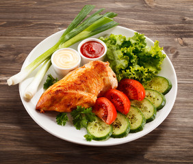 Roast chicken fillet and vegetables