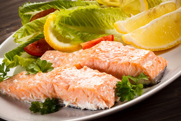 Grilled salmon and vegetables