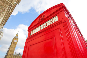 Red telephone box and ben