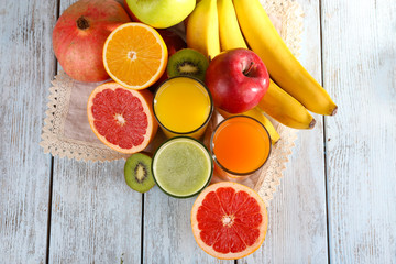Fruit and vegetable juice and fresh fruits