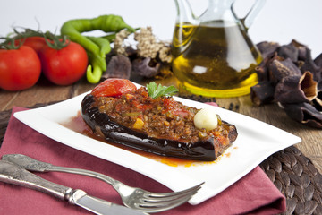 Aubergine Eggplant Meal - Karniyarik (Riven Belly)