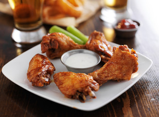 buffalo barbecue hot chicken wings platter