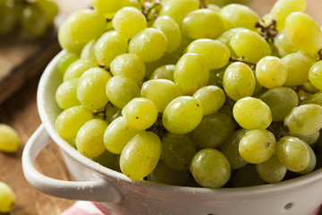 Organic Raw Green Grapes