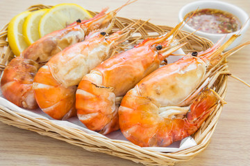 Grilled Shrimp in basket