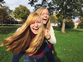 Spaß unter Freundinnen