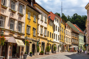 Fototapeta na wymiar Buildings in historic centre of Ljubljana, Slovenia