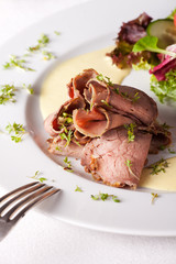 Roastbeef mit Salat