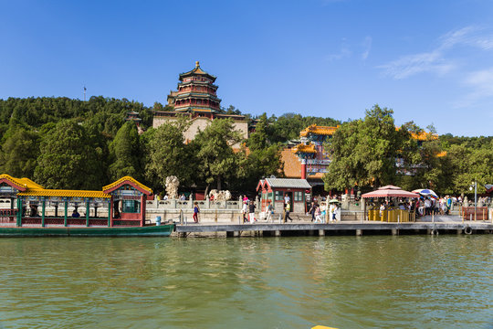 Beijing. Kunming Lake and Tower of Buddhist Incense - 9
