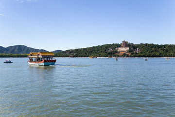 Fototapeta na wymiar Beijing. Kunming Lake and Tower of Buddhist Incense - 3