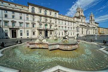 Fototapeta na wymiar Fontana di piazza Navona
