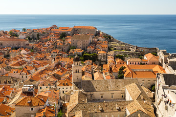 Naklejka premium Vieille ville de Dubrovnik depuis les remparts