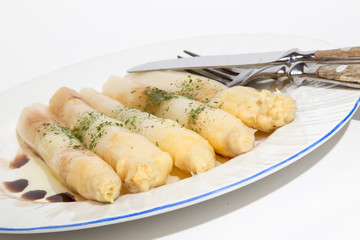 plate of asparagus