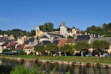 Fototapeta na wymiar Village Montignac