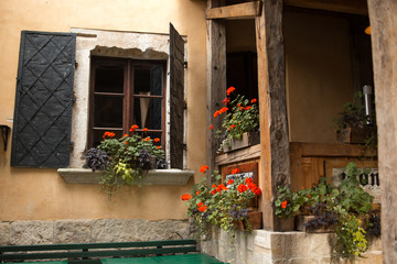Fototapeta na wymiar Tuscan windows