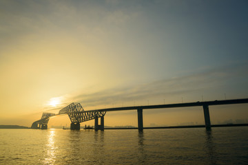 Obraz premium Tokyo Gate Bridge at dusk