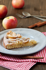 Apple pie on the wooden backgraund