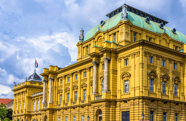 Obraz premium Facade of Croatian National Theatre in Zagreb