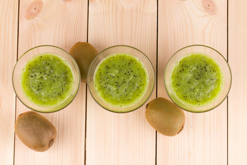 Smoothie and kiwi