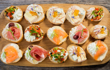 Canapes