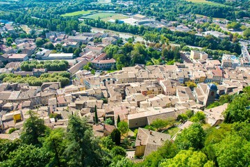Fototapeta na wymiar Ville de Crest dans la Drôme