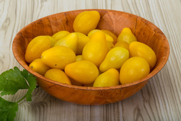 Yellow cherry tomatoes