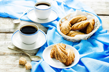 Madeleine cookies with cinnamon and poppy seeds