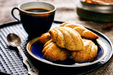 Madeleine cookies with cinnamon and poppy seeds