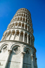 Fototapeta na wymiar Leaning Tower of Pisa or Torre pendente di Pisa, Miracle Square