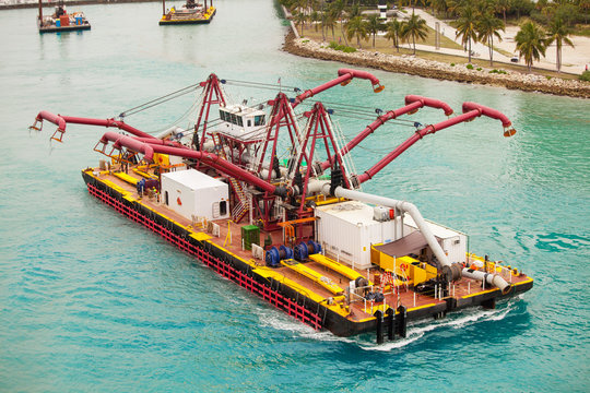 Spezialschiff im Hafen von Miami