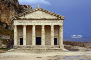 Obraz premium Pediment and columns of the church St.George in Corfu .