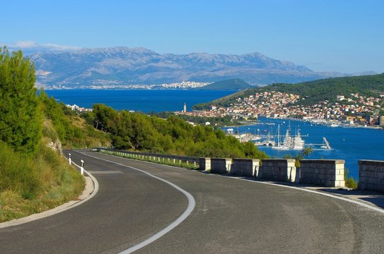 Fototapeta Kuestenstrasse Trogir - coast road Trogir 01