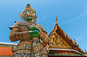 Fototapeta na wymiar deamen guard Bangkok kings palace ancient temple in thailand.
