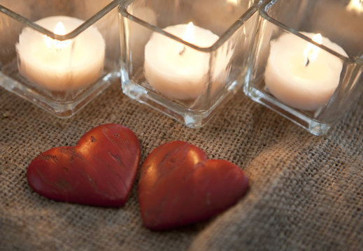 coeurs et bougies romantique
