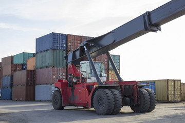 container lifter