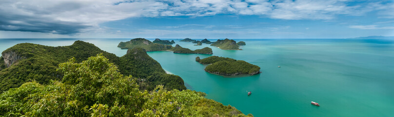 Fototapeta na wymiar Panorama Koh Samui Ang Thong Islands national park