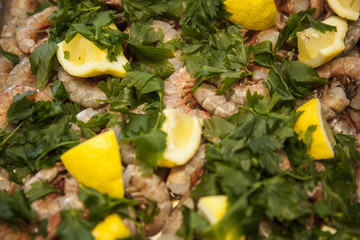 Gourmet Fisch platte citrone gemüse seafood