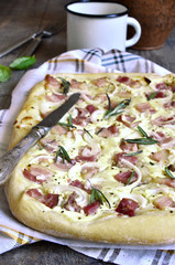 Tarte flambee.