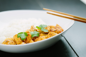 Spicy chicken curry with rice