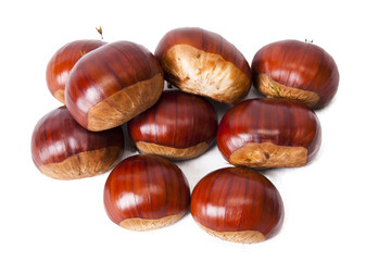 Obraz premium natural chestnuts, fresh fruits of the season of autumn