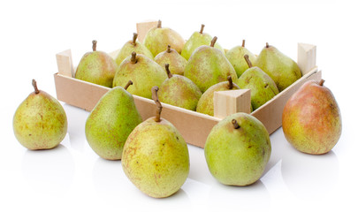 Pears in a wooden crate