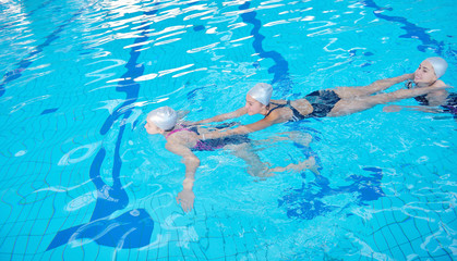 Obraz na płótnie Canvas help and rescue on swimming pool