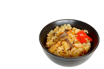 家庭のきのこご飯に紅ショウガ