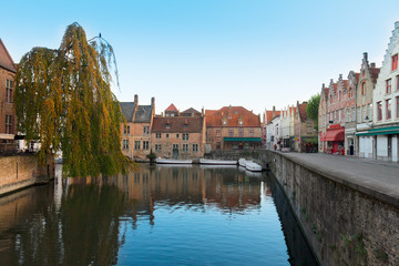 Obraz premium canal street of old town, Bruges