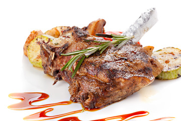 Grilled meat with vegetables