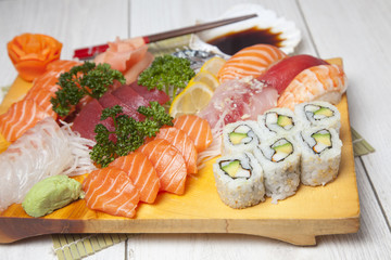 cuisine japonais grillage beignet sushi sashimi
