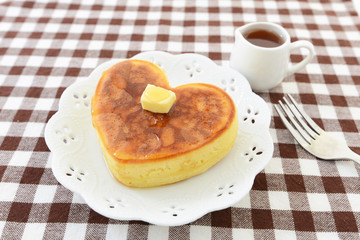 ハート型パンケーキ
