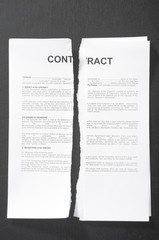 Broken Contract - obrazy, fototapety, plakaty