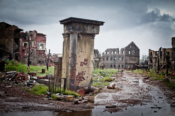 War devastation fear , scenery, wet, dirty, home town